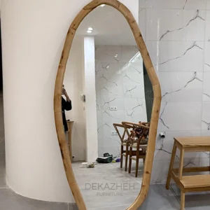 آینه قدی ایستاده
